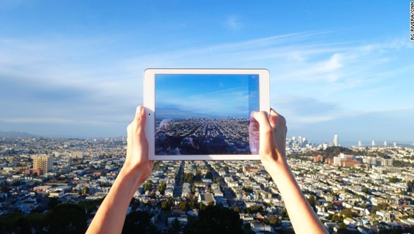Apple thinks iPad photography is here to stay