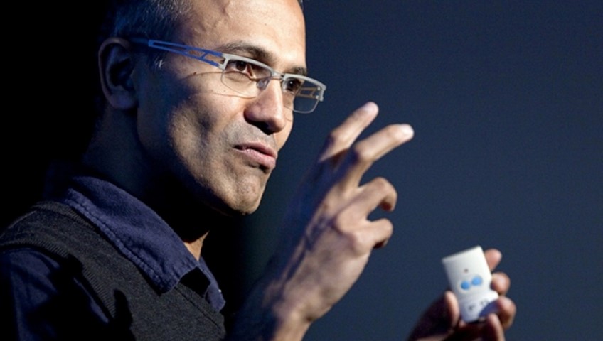 After gaffe, Microsoft CEO says he was 'wrong' on women's pay